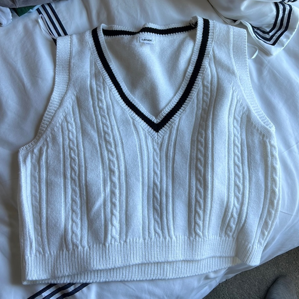 Garage medium vest.